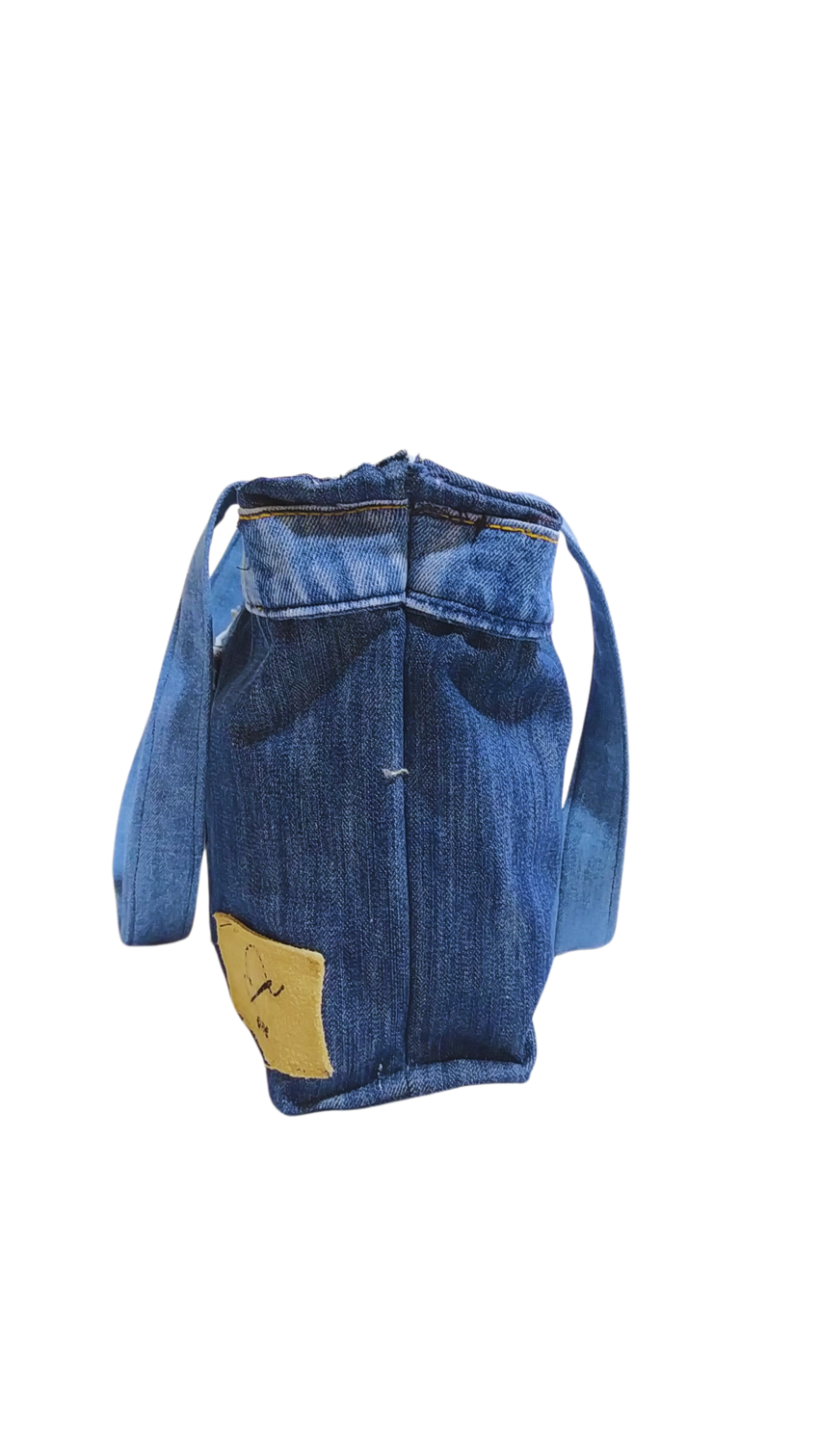 bolso de mano formato cuadrado