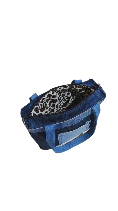 bolso de mano formato cuadrado